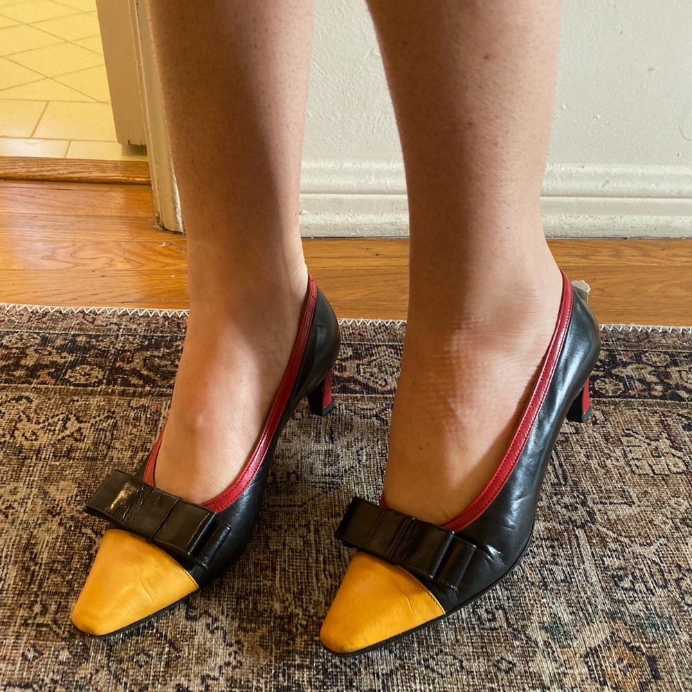 Vtg Moschino Heels